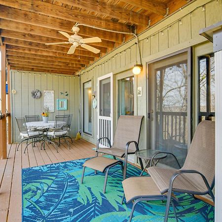 Branson West Condo Balcony, Central Location Exterior photo