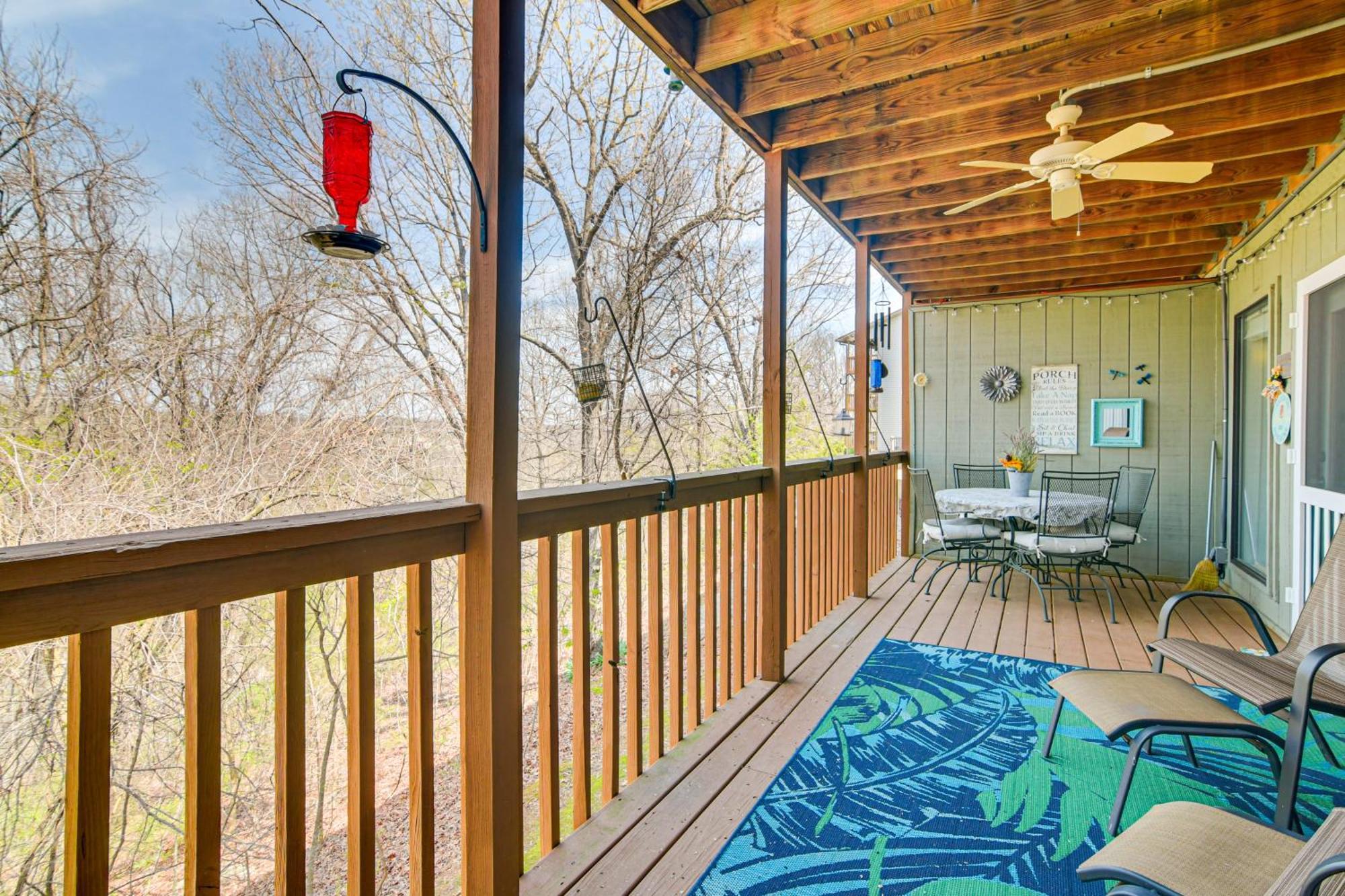 Branson West Condo Balcony, Central Location Exterior photo